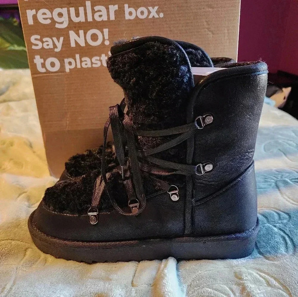 D.Franklin Snow Boots Size EU 38 / US 7 Napatec Plush Black Faux Fur Lined NIB - Picture 3 of 8
